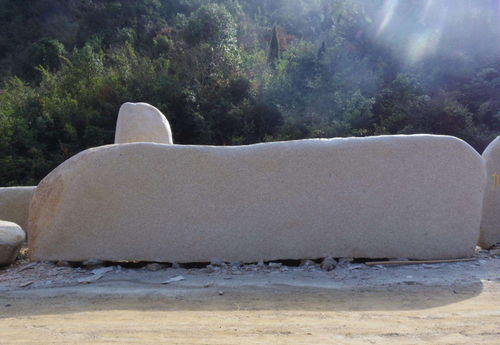 武漢泰山石敢當(dāng) 武漢25000平米景觀石基地 三峽石 武漢刻字石