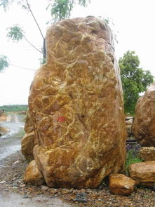 黃蠟石、大型景觀石、園林石英石、鵝卵石的產(chǎn)地、產(chǎn)品與價(jià)格全解析