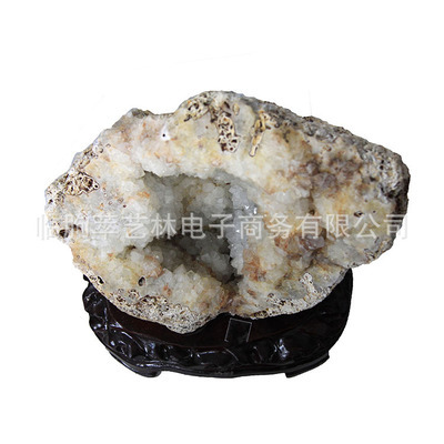 工廠供應瑪瑙晶洞 電鍍穿天然瑪瑙，景觀擺件與配件采購指南